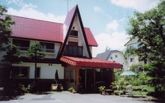 ���É���G�X�R�[�g�A���C�@�y���V�����̎ʐ^